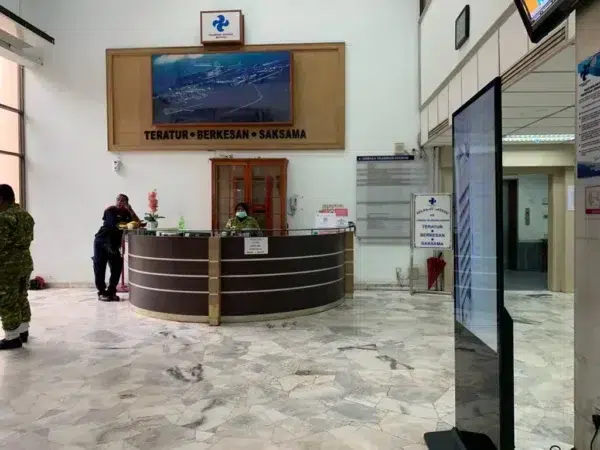 lembaga-perlabuhan-kuantan-touchscreen-floor-standing-kiosk-003