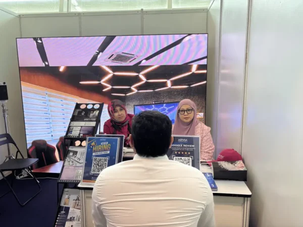 madani career fair 2025 smartboard arvia solutions israk solutions