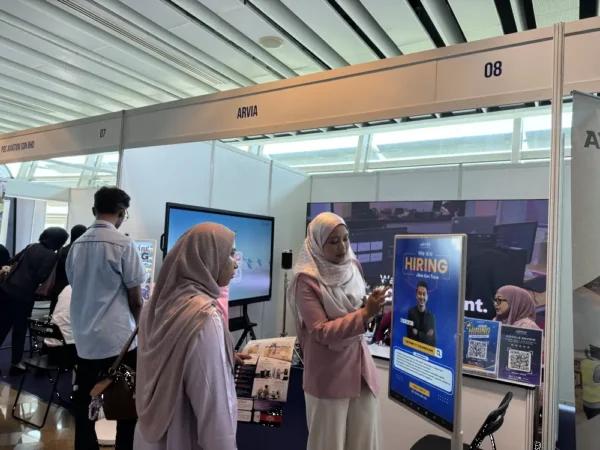 madani career fair 2025 smartboard arvia solutions israk solutions