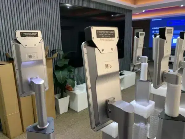 malaysia-lng-petronas-temperature-scanner-fever-screening-002