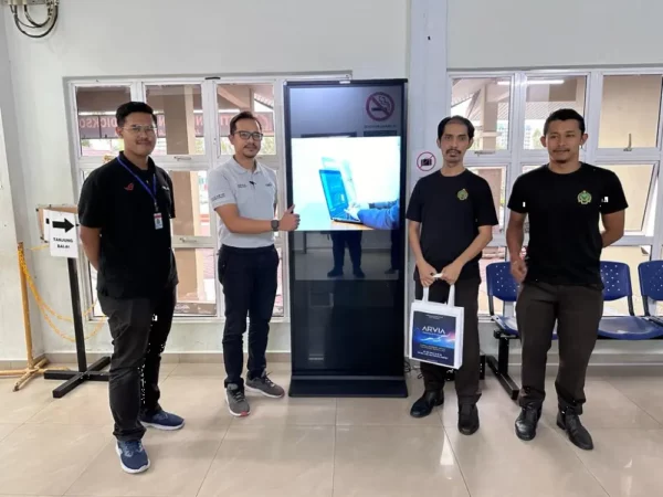 Interactive Standing Kiosk FLR 103 – 55 and CDMS Training, MAQIS Port Dickson – Complete Solutions