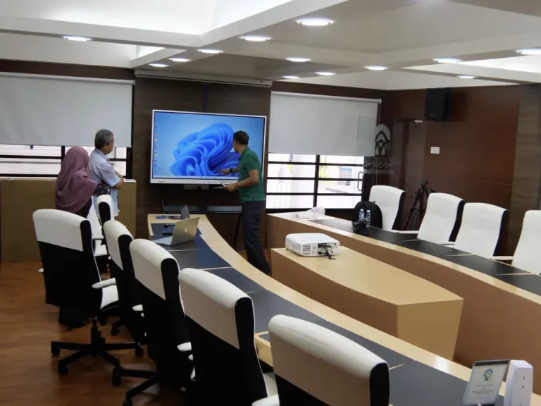 Interactive Smartboard For Masjid Taman Temerloh Jaya 2022- Complete Solutions masjid taman temerloh jaya smartboard arv100 65 002