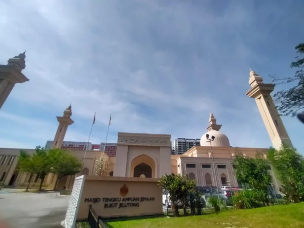 masjid-tengku-ampuan-jemaah-temperature-scanner-fever-screening-002