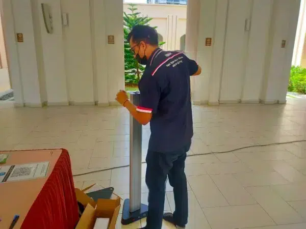 masjid-tengku-ampuan-jemaah-temperature-scanner-fever-screening-005