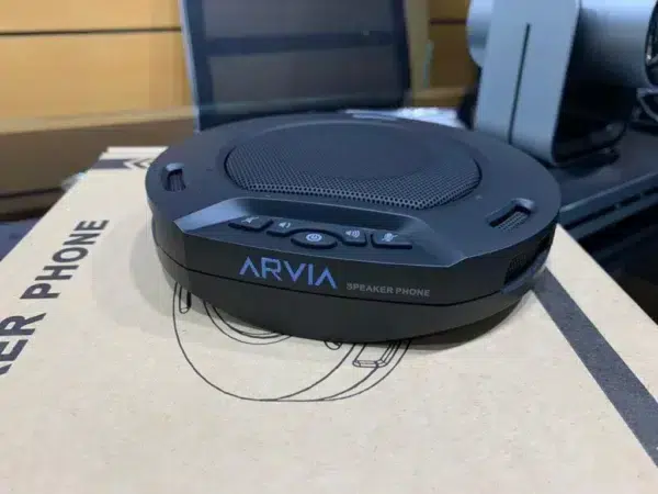 micro-energy-holding-video-conferencing-system-002