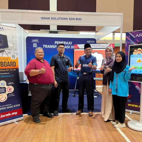 Empowering Students with Interactive Smartboard in Digital Technova Arena MRSM 2023