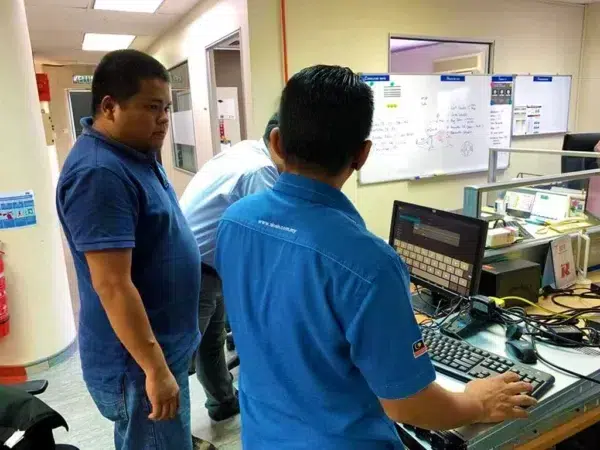 noish-bangi-digital-signage-media-player-004