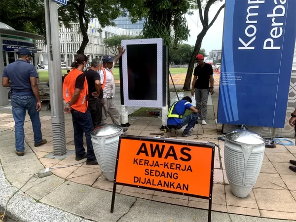 outdoor-touchscreen-kiosk-perbadanan-putrajaya-1000x750-07