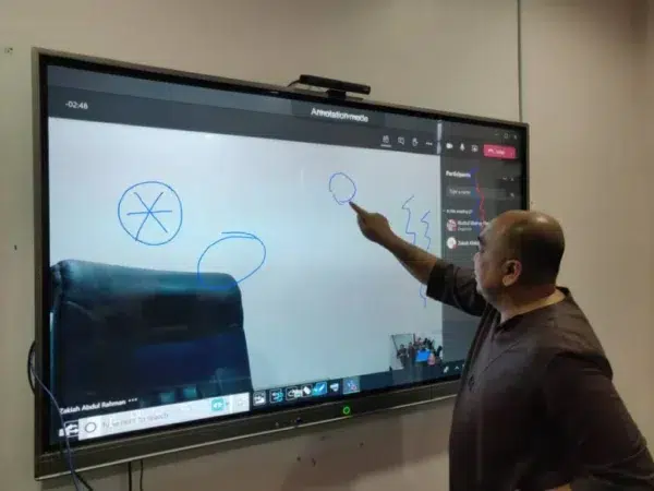 prisma-harta-interactive-smartboard-006