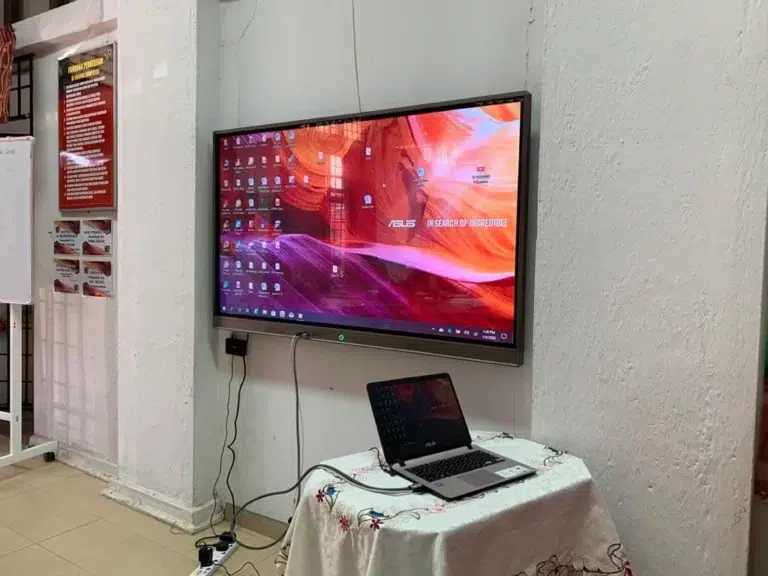 Interactive Smartboard For Sultan Abdul Hamid Old College Association (Sahoca) 2019 - Complete Solution interactive smartboard