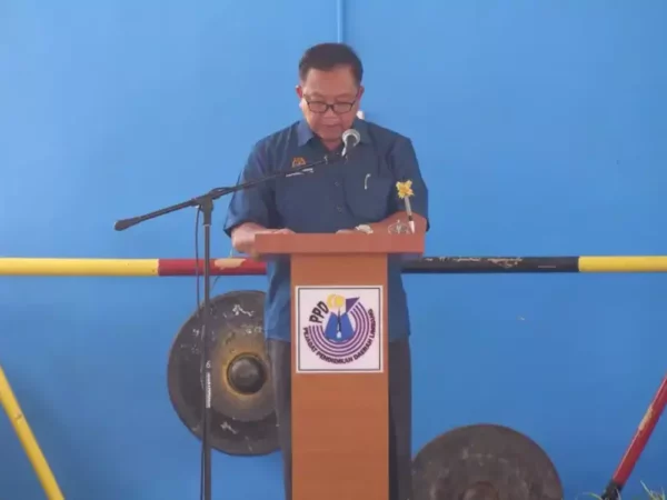 sambutan-hari-guru-peringkat-sarawak-010
