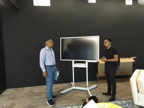 samsung-flip-interactive-smartboard-003