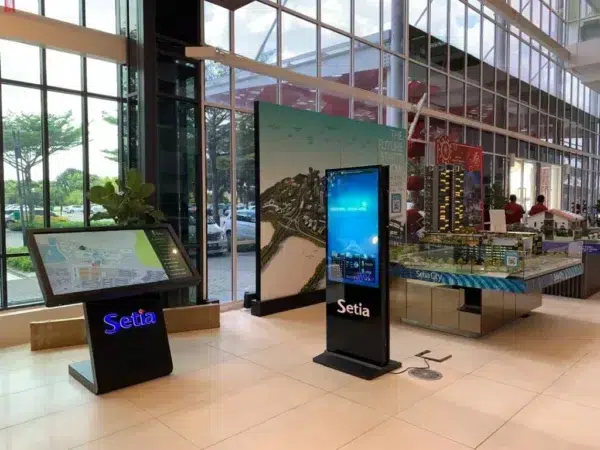 setia-alam-welcome-centre-touchscreen-floor-standing-kiosk-004