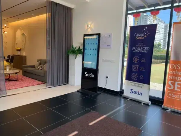 setia-sky-vista-penang-touchscreen-floor-standing-kiosk-002