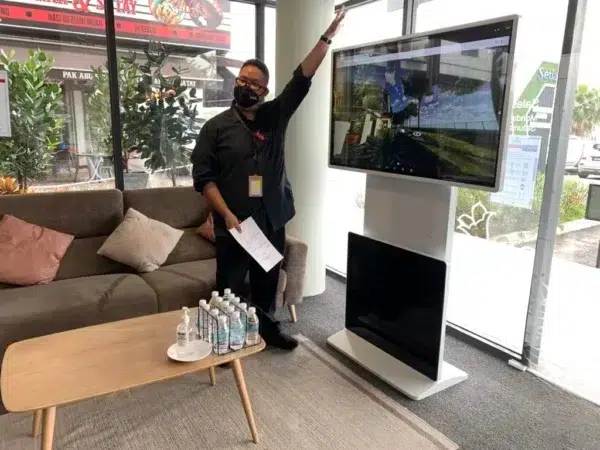 Touchscreen