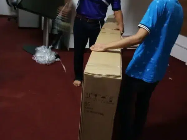 sky-enterpriset-touchscreen-floor-standing-kiosk-002