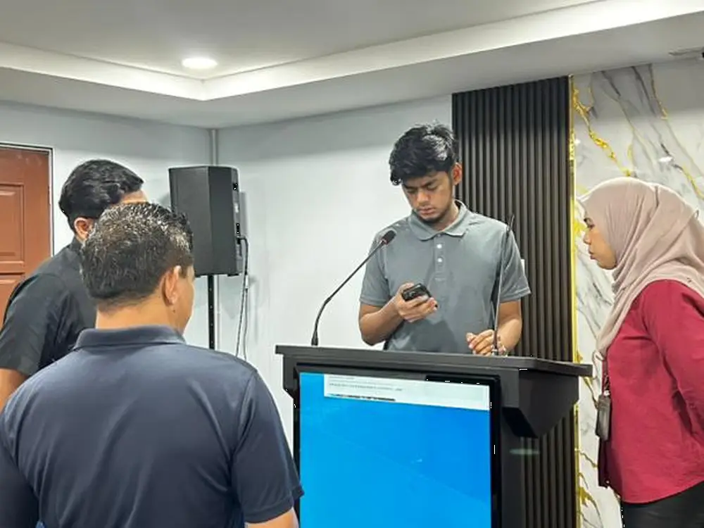 Smart Podium Elevates Presentation Standards at Institut Latihan FAMA