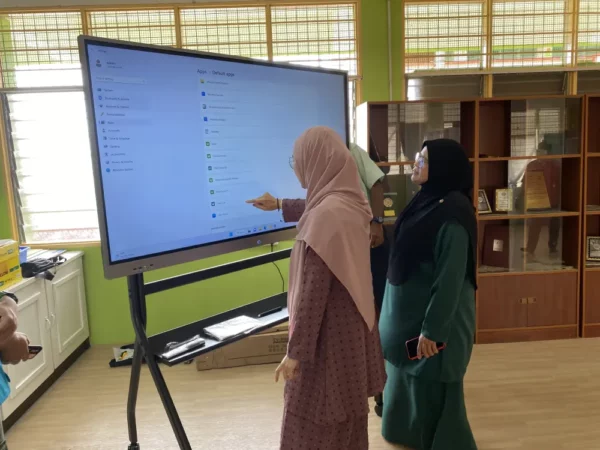 smartboard-65inch-smartboard-stand-black-bentong-pahang-002