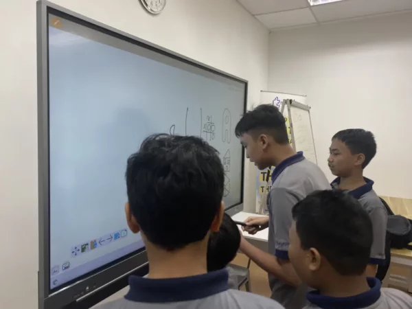 smartboard-65inch-stabd(black)-cyberjaya-selangor-001