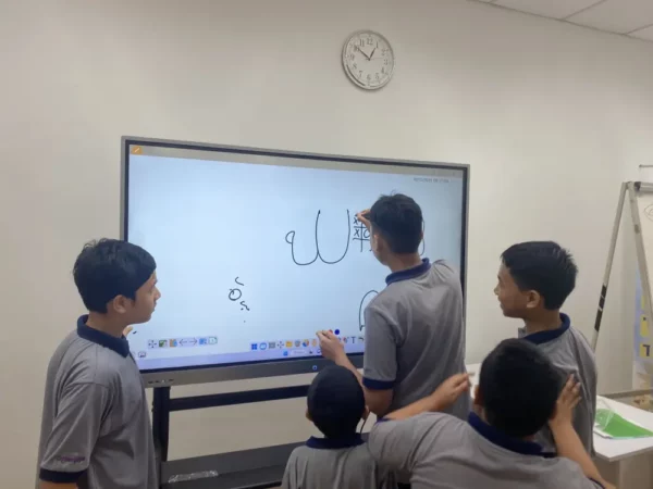 smartboard-65inch-stabd(black)-cyberjaya-selangor-006