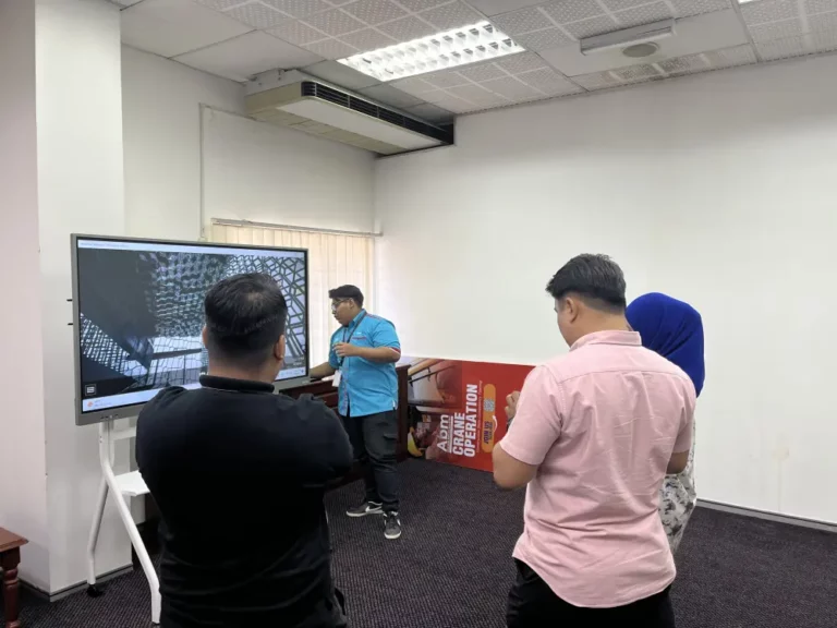 smartboard 65inch stand Akademi Binaan Malaysiar 004