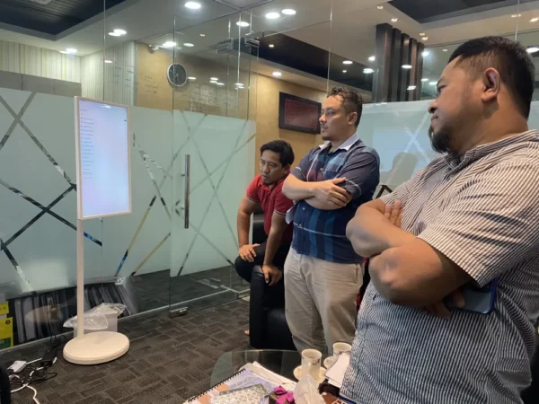 smartboard-65inch-stand-NMH ENGINEERING-004