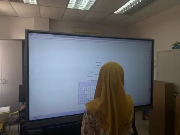 smartboard-65inch-stand(black)-perak-behrang-001