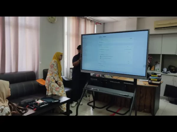 smartboard-65inch-stand(black)-perak-behrang-003