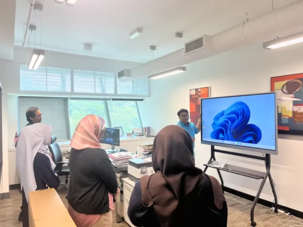 smartboard-65inch-stand(black)-putrajaya-001