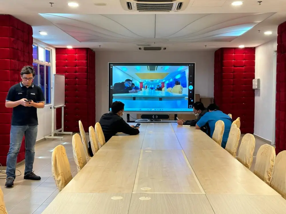 Interactive Smartboard for Mawar Medical Centre 2023 – Complete Solutions