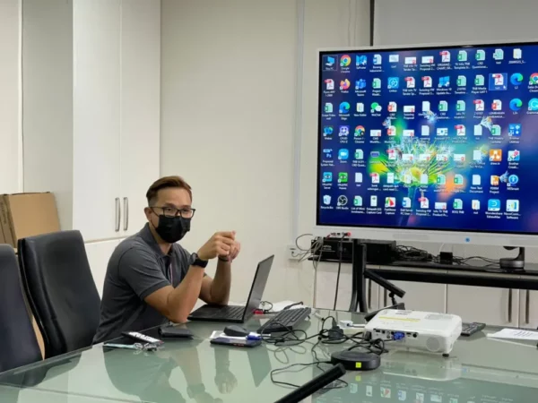 smartboard-arv-100-65-selia-selenggara-selangor-011