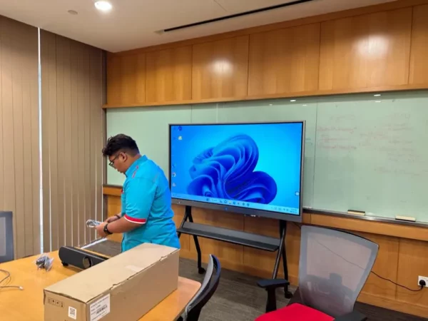 smartboard-arv-100-65inch-camera-arv-1000b-kaf-investment-bank-berhad-002