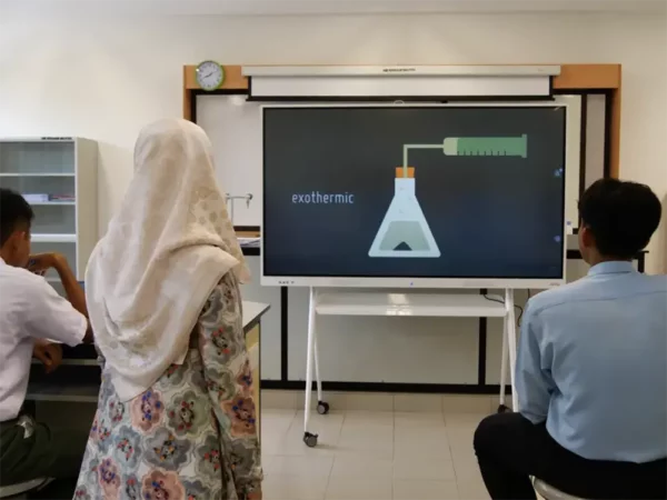 Interactive Smartboard for Sekolah Menengah Kebangsaan Pengkalan Permatang, Selangor – 2022 – Complete Solutions