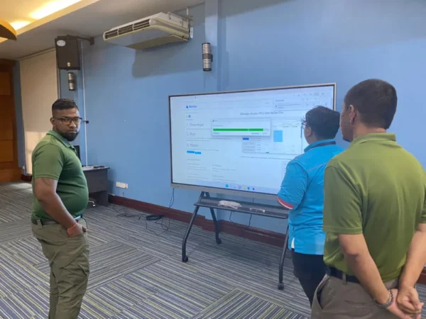 smartboard-arv-100-86inch-sime-darby-plantation-academy-selangor-pulau-carey-002