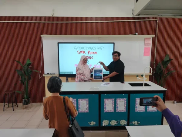 smartboard-arv100-65-smk-puteri-ampang-012