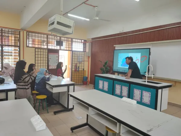 smartboard-arv100-65-smk-puteri-ampang-013