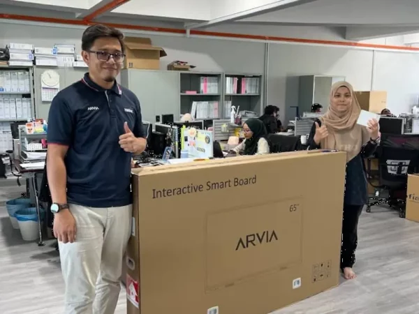 Interactive Smartboard for Yayasan Guru Tun Hussein Onn – Complete Solution 2023