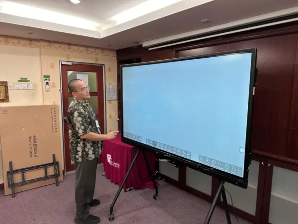 smartboard-arv100-75-kolej-komuniti-kepala-batas-009