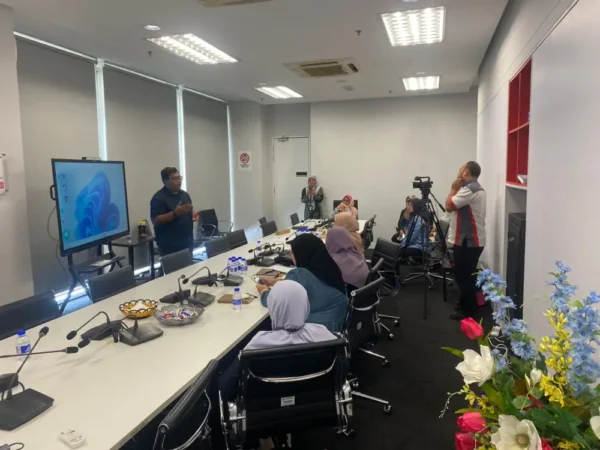 smartboards arv100 academy medicine arvia israk solutions