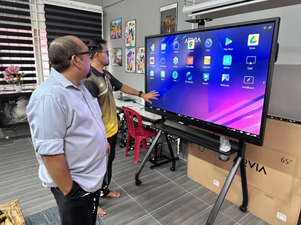 smartboard-arv200-65-SJKT-KLEBANG--003