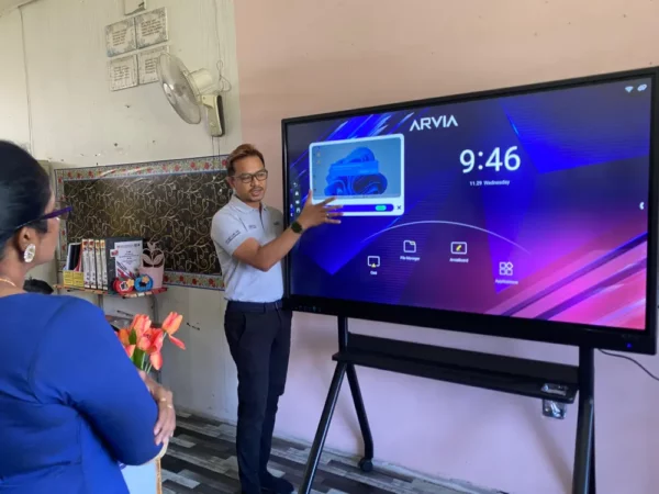 smartboard-arv200-65-SJKT-KLEBANG--012