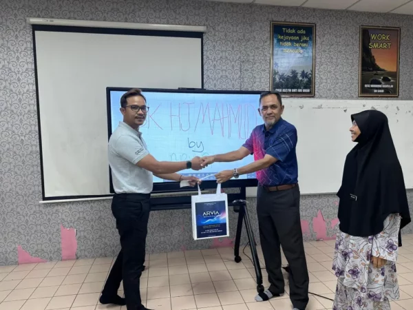 Interactive Smartboard SK Haji Mahmud Perak 2023