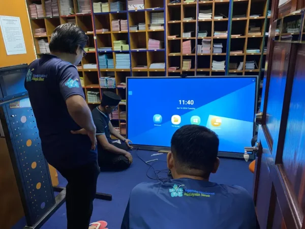 smartboard-arv200-75-kiosk-flr103-55-JKN-009