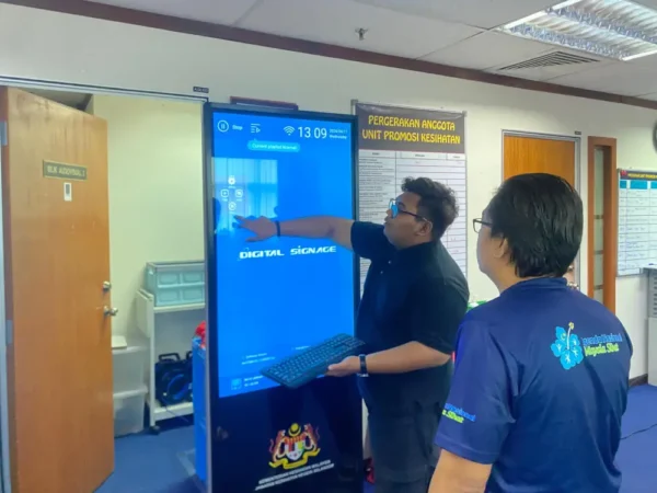 smartboard-arv200-75-kiosk-flr103-55-JKN-013
