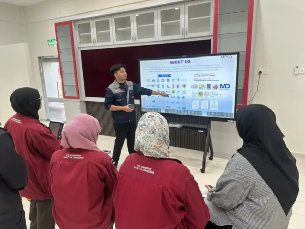 smartboard kptm kuantan arvia solutions israk solutions