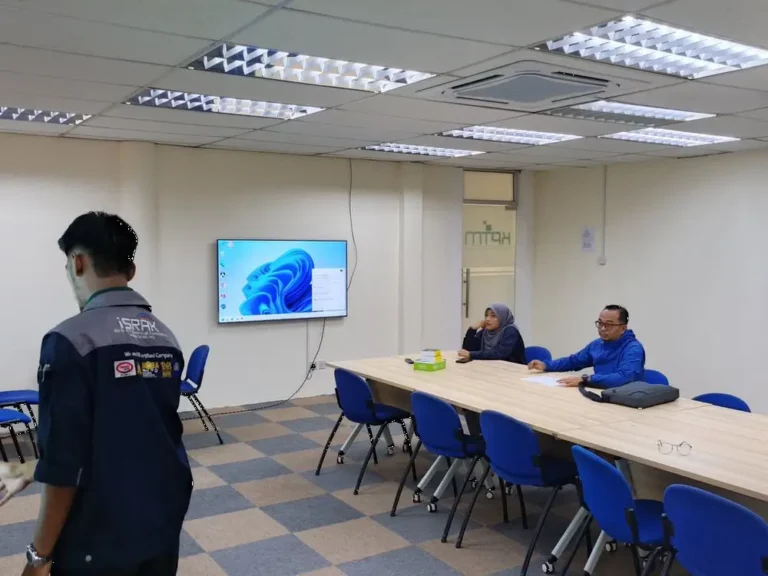 smartboard kptm bangi arvia solutions israk solutions