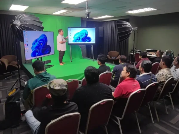 smartboard-smart-meeting-room-prasaran-000-005