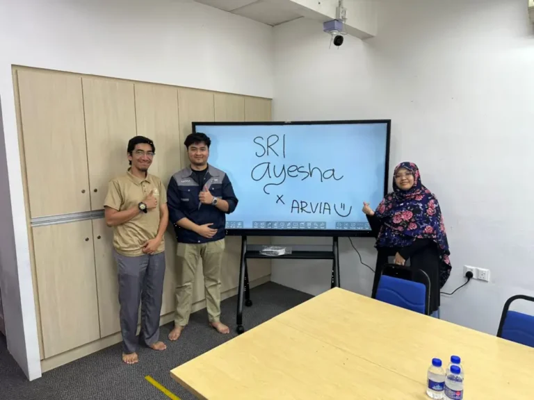 arvia smartboard sri ayesha islamic school