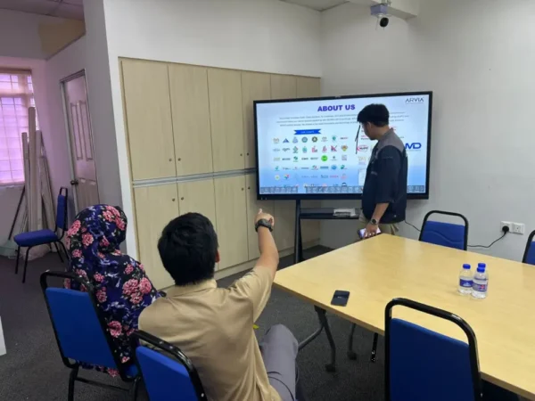 arvia smartboard sri ayesha islamic school