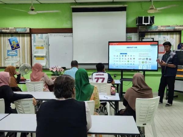 ai smartboard smk rantau petronas israk solutions arvia solutions